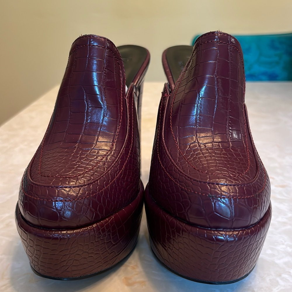 Rag & Co Bauhaus Burgundy Platform Mules NIB